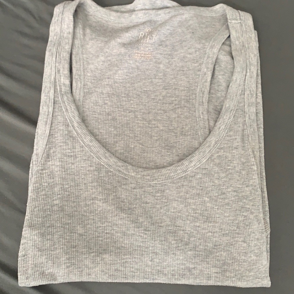 Loose tank